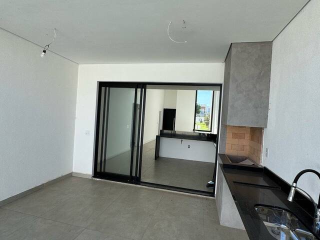 #13 - Casa para Venda em Itupeva - SP - 2